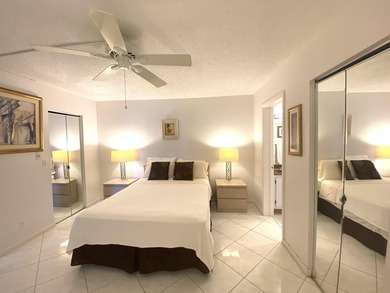 Beautiful lake view, two bedroom, two full bath Huntington Lakes - photo 10