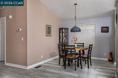 Welcome to this beautifully updated 1,542 sq. ft. manufactured - photo 5