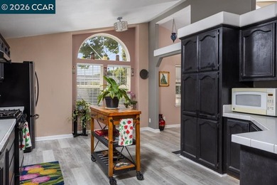 Welcome to this beautifully updated 1,542 sq. ft. manufactured - photo 8