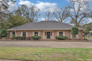 Spring Lake Home For Sale in Shreveport Louisiana