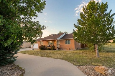 Located in the scenic mountain community of Colorado City, this - photo 5