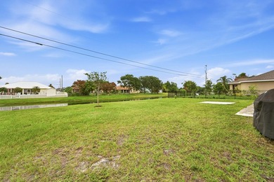 Beautiful 2024-built home offering modern coastal living with no - photo 25