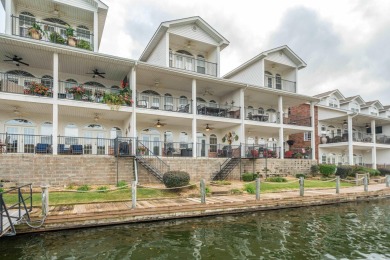 Lake Hamilton Home For Sale in Hot Springs Arkansas