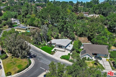 Welcome to 4117 Ellenita Avenue, a beautifully maintained - photo 5