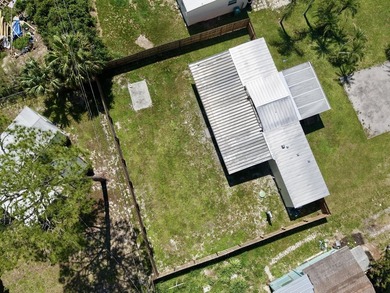 Great opportunity in the community of Green Acres, minutes from - photo 13