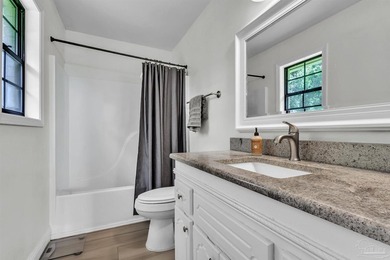 Welcome to this beautiful 3 bedroom, 2 bath home conveniently - photo 15