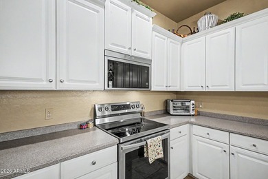 Welcome to this beautifully updated and meticulously maintained - photo 19