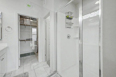 Welcome to this beautifully updated and meticulously maintained - photo 23
