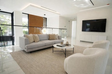 Architectural Modern Masterpiece in Victoria Park Landscaped - photo 27
