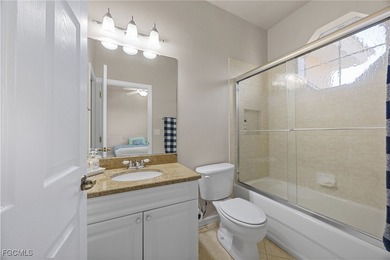 Welcome to your dream home in Naples! This stunning single - photo 30