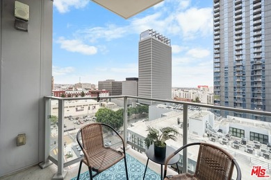 VIEWS, VIEWS, VIEWS!!! Exceptional 2BR/2BA luxury condo at Ten50 - photo 6