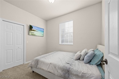 Welcome to your dream home in Naples! This stunning single - photo 36