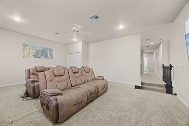 Welcome to your dream home in Naples! This stunning single - photo 38