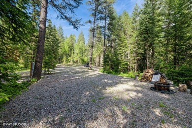 Nestled in the heart of Montana's breathtaking wilderness, this - photo 10