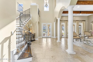 Contemporary Italian Villa set on just over 3/4 acre in - photo 4