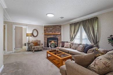 Enjoy the space, convenience, and flexibility of North Central - photo 6