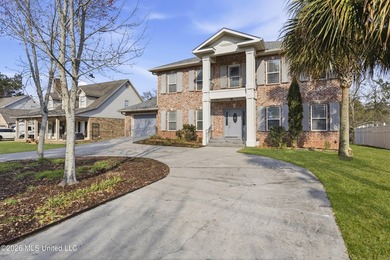 Welcome to this exceptional 4-bedroom, 5-bath custom waterfront - photo 6