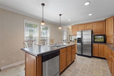 Enjoy the space, convenience, and flexibility of North Central - photo 8