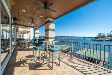 Welcome to 347 Paradise Point, where tranquility, luxury, and - photo 11
