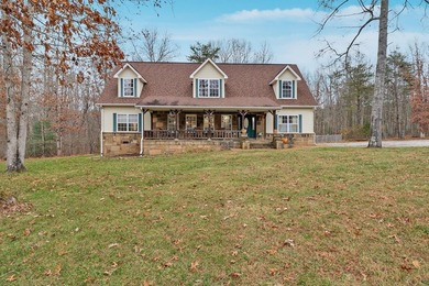 Lake Tansi Home For Sale in Crossville Tennessee