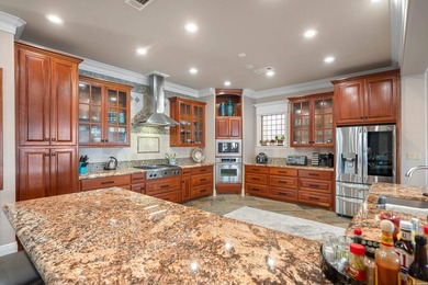 Welcome to 347 Paradise Point, where tranquility, luxury, and - photo 15
