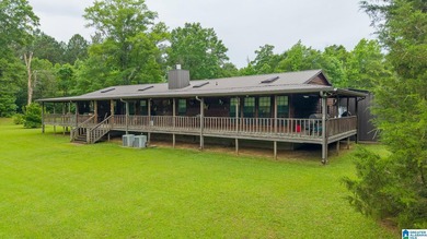 Escape to the perfect blend of rustic charm, waterfront beauty - photo 20