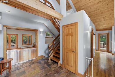 Architecturally distinctive and thoughtfully designed, this - photo 4