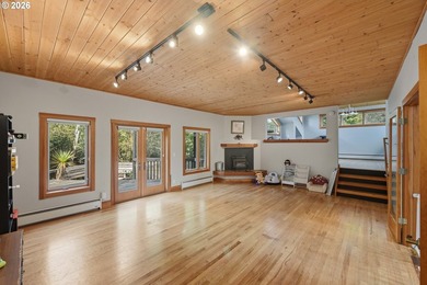 Architecturally distinctive and thoughtfully designed, this - photo 5
