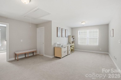 Welcome to this exceptional golf course home in The Palisades - photo 27