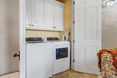 Welcome to 347 Paradise Point, where tranquility, luxury, and - photo 35