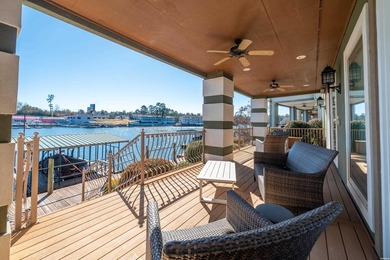 Welcome to 347 Paradise Point, where tranquility, luxury, and - photo 43