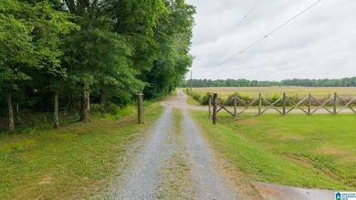 Escape to the perfect blend of rustic charm, waterfront beauty - photo 47