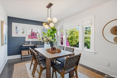 Stunning Rockridge Craftsman | Timeless Charm Beautifully - photo 10