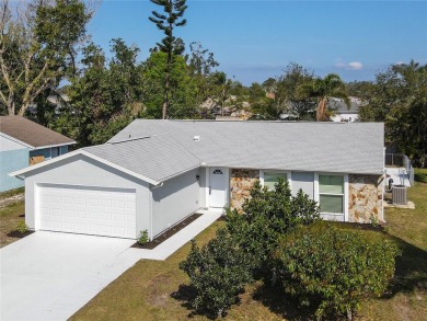 Lake Home For Sale in Bradenton, Florida