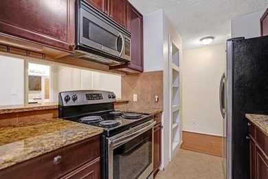 Spacious two bedroom two full bath condo in Boynton Landings - photo 13