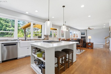 Welcome to this fantastic home located on a cul-de-sac in the - photo 14