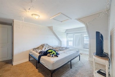 Farmhouse Chic in the Heart of Mannford! This charming 3-bedroom - photo 18