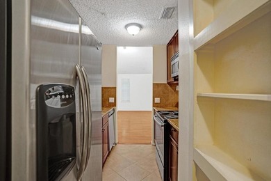 Spacious two bedroom two full bath condo in Boynton Landings - photo 18