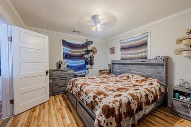 Farmhouse Chic in the Heart of Mannford! This charming 3-bedroom - photo 20
