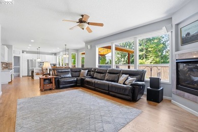 Welcome to this fantastic home located on a cul-de-sac in the - photo 20