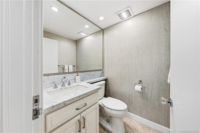Beautifully renovated, direct oceanfront condominium offering - photo 28