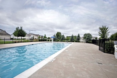 CARILLON CLUB WELCOMES YOU HOME!! SNOWBIRDS? EMPTY NESTERS? - photo 31