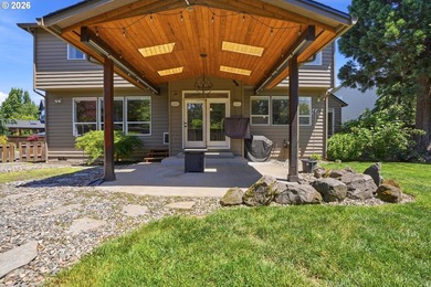 Welcome to this fantastic home located on a cul-de-sac in the - photo 37