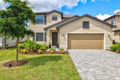 Port Charlotte Waterway Lakes Area Home For Sale in Port Charlotte Florida