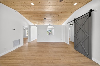BACK ON MARKET DUE TO PREVIOUS BUYER UNABLE TO OBTAIN FINANCING - photo 8