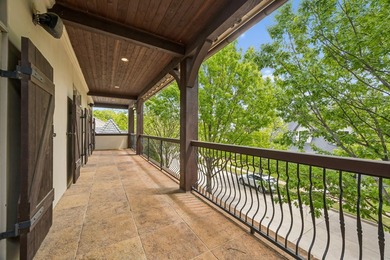 Nestled on a beautifully maintained lot, this stunning residence - photo 29