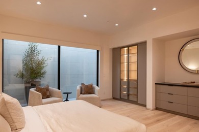 Commanding one of the most revered and tightly held vantage - photo 31