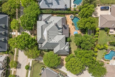 Nestled on a beautifully maintained lot, this stunning residence - photo 34