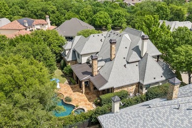 Nestled on a beautifully maintained lot, this stunning residence - photo 36