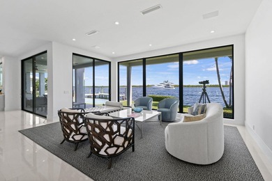 Experience the pinnacle of waterfront luxury with this - photo 5